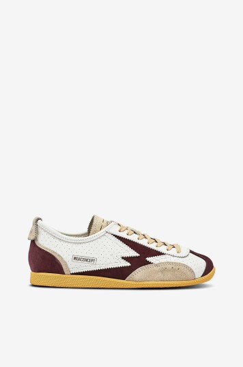 Moaconcept   Joggesko Ikigai Off White Perforated Leather Bordeaux Suede Logo And Details   Hvit