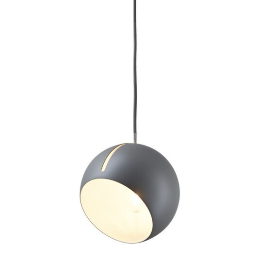 Nyta Tilt Globe Pendel Lampe Grå Rød Stoffledning