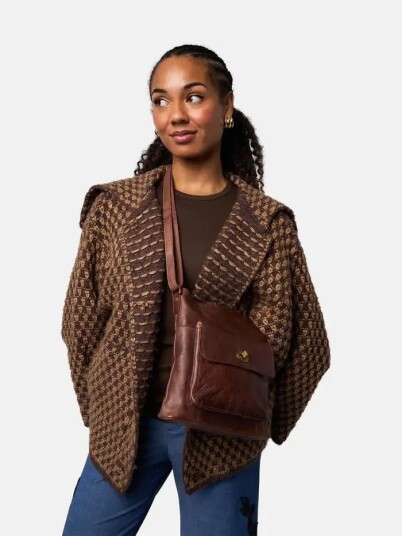 Re:Designed by Dixie Kay Urban skulderveske i skinn Woodsmoke