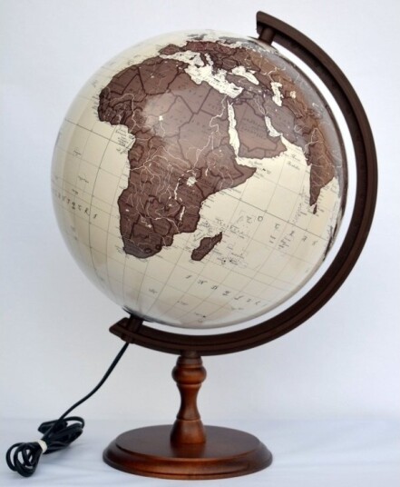 Globe 320 Antique Illuminated Wooden Footer Globe 320 Antique Illuminated Wooden Footer