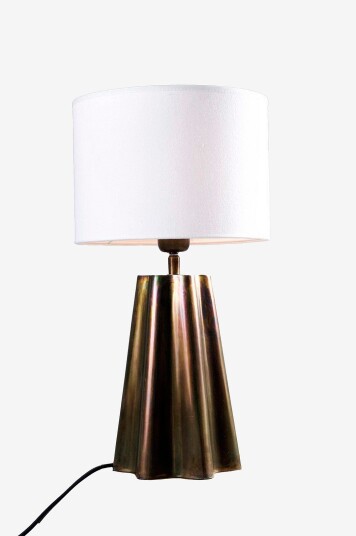 PR Home   Bordlampe Aira   Hvit