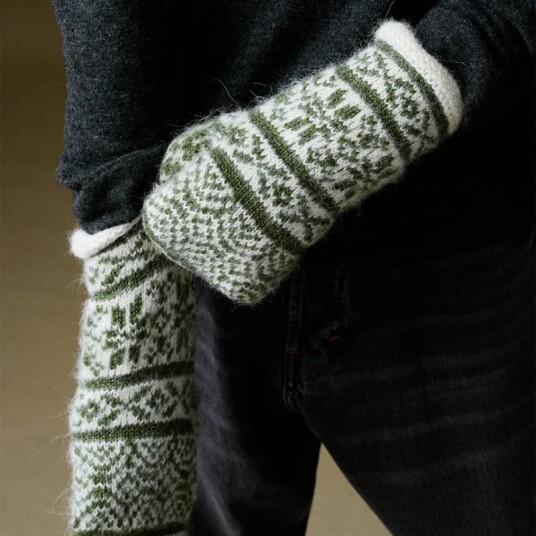 O.A.D. Mittens White & Green O.A.D. Mittens White & Green