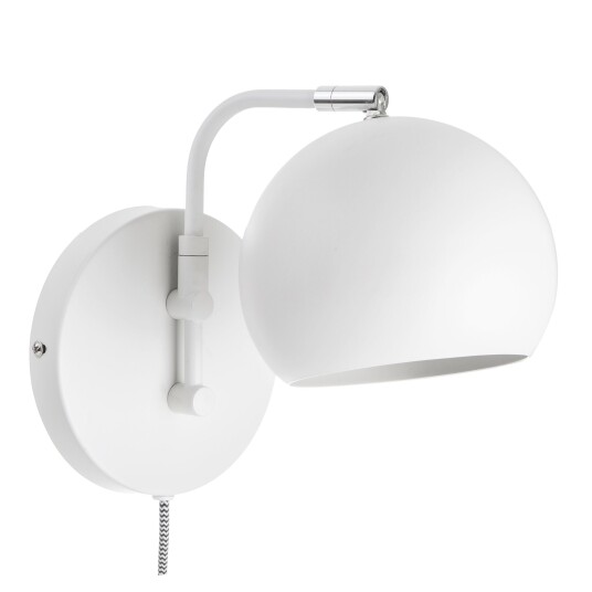 Vegglampe hvit Ø:14cm Vegglampe hvit Ø:14cm
