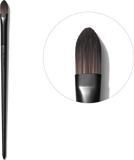 V103 Tapered Concealer Brush