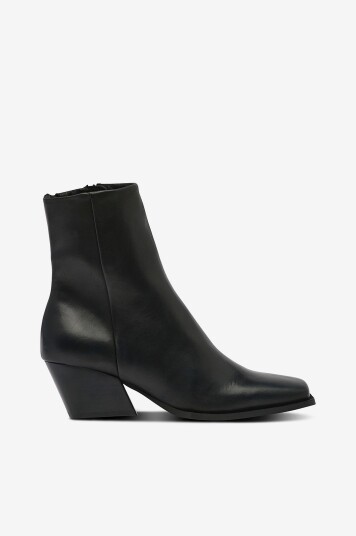 Pavement Boots Isabell Svart