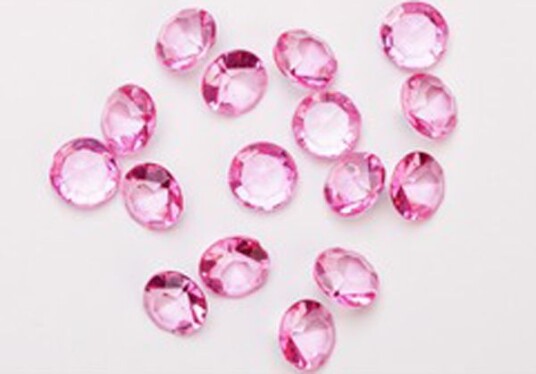 Bordstrø "Diamanter" i akryl farge cerise 150 stk i pakken