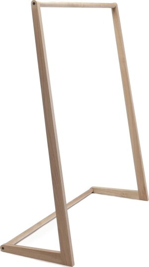 Nikari Skandinavia Collection Klesstativ Oljet Eik Nikari Skandinavia Collection Klesstativ Oljet Eik
