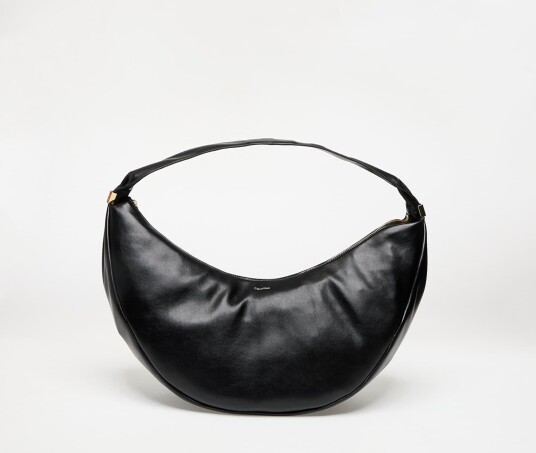 Calvin Klein Pinched Soft Crescent Lg - Black - ONE SIZE Calvin Klein Pinched Soft Crescent Lg - Black - ONE SIZE