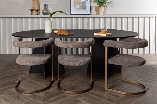Venture Home Bootcut Spisegruppe 230 cm Oval med 6 Morning Stoler Brun