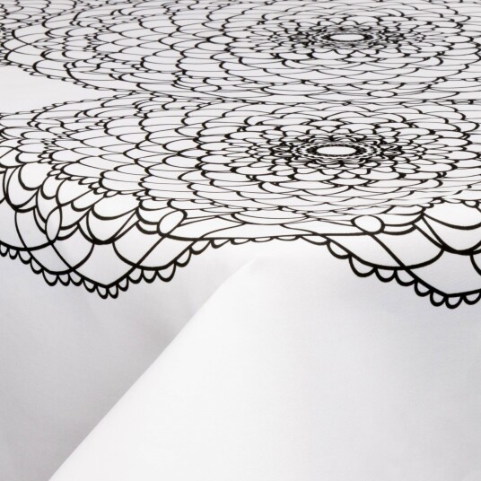 Borg Living Tekstil voksduk med akrylbelegg   30 meter på rull   Big flower black   140 cm bred tekstilduk