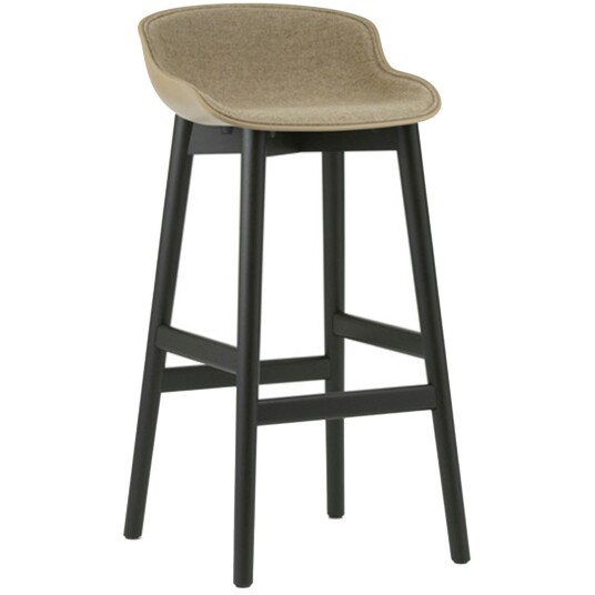 Normann Copenhagen Hyg Barstol 75 cm Polstret Front Sand / Svart Eik