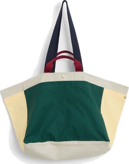 HAY Weekendbag Medium Mørkegrønn Multi HAY Weekendbag Medium Mørkegrønn Multi