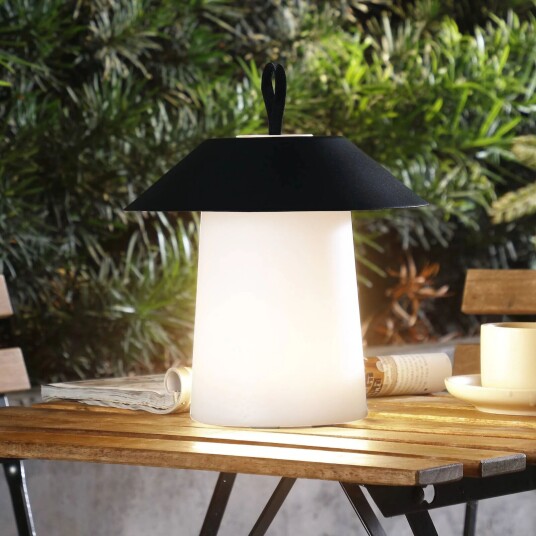 Lindby LED oppladbar bordlampe Kalina svart/hvit IP44