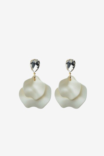 BOW19 Details   Øreringer Leaf Earrings cz   Hvit