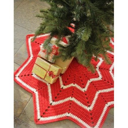 Drops Garnstudio Under the Christmas Tree by DROPS Design Juletresteppe Hekleoppskrift 95 cm Drops Garnstudio Under the Christmas Tree by DROPS Design Juletresteppe Hekleoppskrift 95 cm