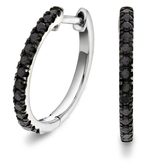 Clara by Gullfunn, Øreringer i 375 hvitt gull med sorte diamanter 0,25 ct