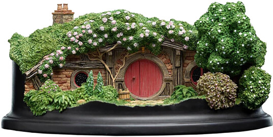 Polystone 22 Pine Grove Hobbit Hole