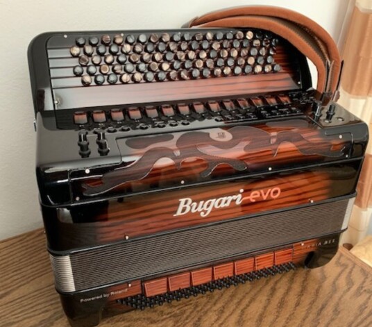 Bugari Evo Haria B55 Ebony Svensk system. Med origianal bag