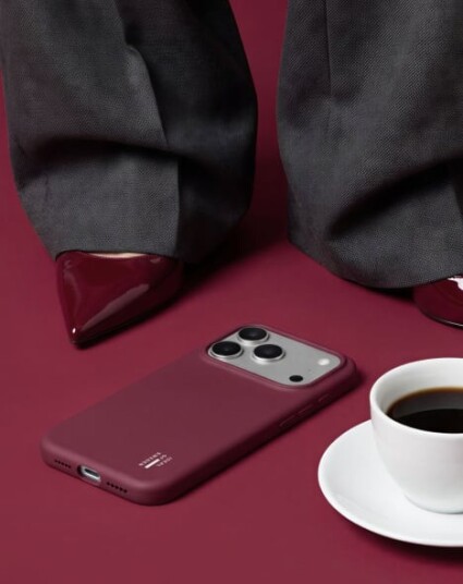 Ideal Of Sweden Silicone MagSafe Case iPhone 17 Pro Max Fine Wine