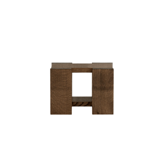 RYE Etagere Sidebord Liten Røkt Rød Eik RYE Etagere Sidebord Liten Røkt Rød Eik