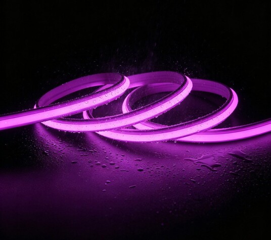 Ledlife 5m 9W/m Lilla/rosa Slim COB strip   230V IP67 vanntett 296 LED kan klippes hver 10cm   Forpakning : 5m inkl. støpsel
