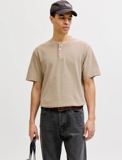 Jack & Jones Jprblulucas Ss Henley Tee Styd Ss26 Beige S Jack & Jones Jprblulucas Ss Henley Tee Styd Ss26 Beige S