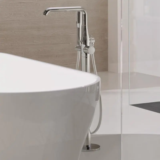 Grohe Essence 1-greps badekarsøyle Med hånddusj, Krom Grohe Essence 1-greps badekarsøyle Med hånddusj, Krom