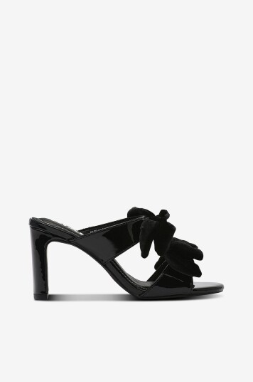 Bianco Pumps biaCherry Bow Mule Patent Velvet Svart