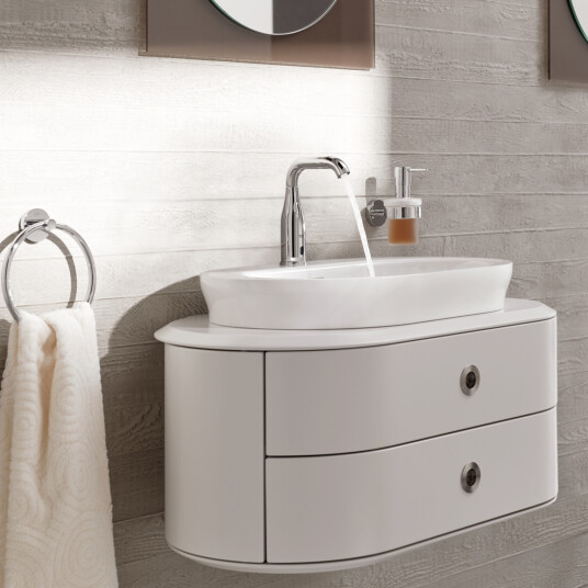 GROHE ESSENCE E 6V BERØRINGSFRITT SERVANTBATTERI U/TEMPERATURREGULERING KROM