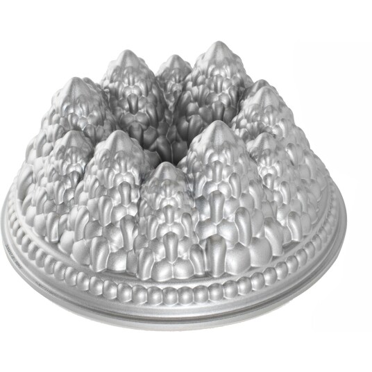 Nordic Ware Bundt-kakeform 'Pine Forest' Nordic Ware Bundt-kakeform 'Pine Forest'