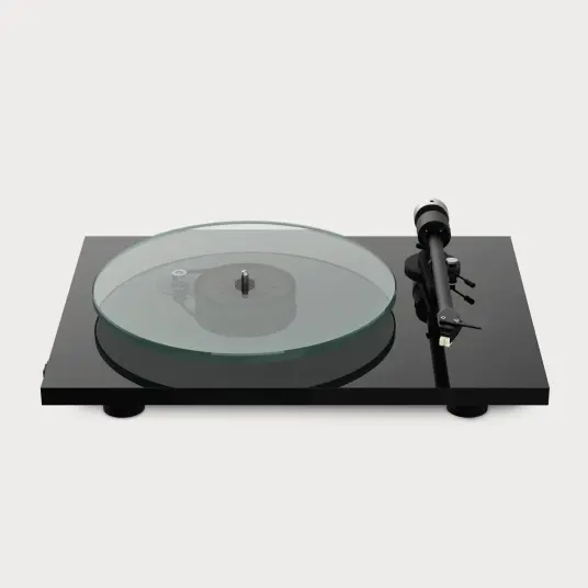 Pro-Ject T2 Super Phono - Valnøtt Platespiller m/riaa og Rainier pickup Pro-Ject T2 Super Phono - Valnøtt Platespiller m/riaa og Rainier pickup