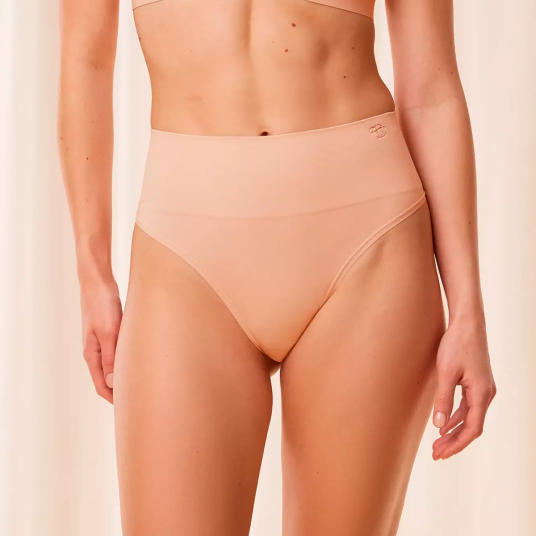 Triumph Truser Soft Sculpt Bandeau String Beige 44 Dame Triumph Truser Soft Sculpt Bandeau String Beige 44 Dame