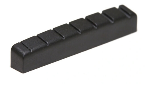 Graph Tech Pt-6748-00 Svart Tusq Xl Slotted Nut, 7-String 48 X 6 Mm, Flat