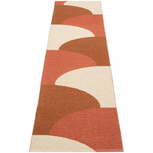 Pappelina Hill teppe Brick/Rust/Cream 70 x 270cm Pappelina Hill teppe Brick/Rust/Cream 70 x 270cm