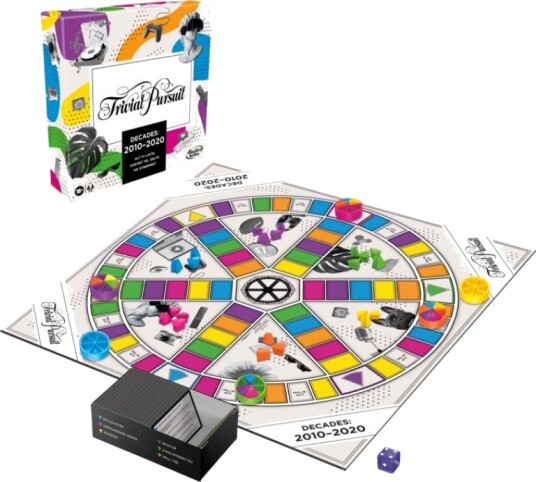Trivial Pursuit Decades Brettspill med Spørsmål fra 2010 til 2020 Trivial Pursuit Decades Brettspill med Spørsmål fra 2010 til 2020