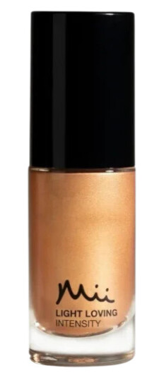 Mii Cosmetics Light Loving Intensity  2 shades Hypnotic Heroin 02