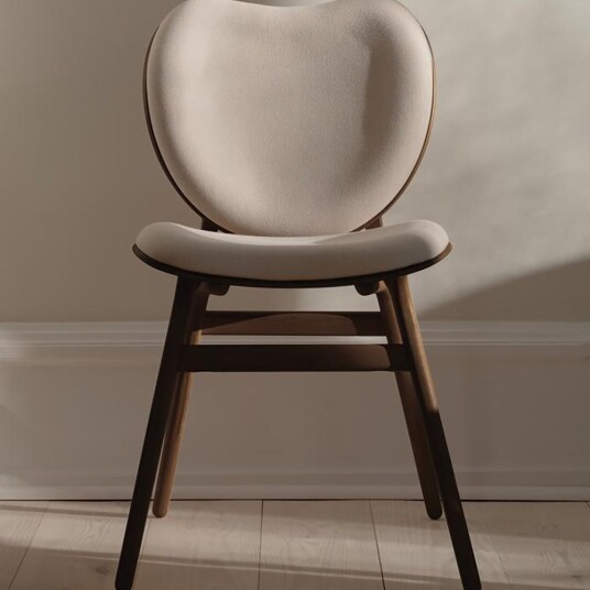 Umage A Conversation Piece Spisestol Dark Oak/White Sands Umage A Conversation Piece Spisestol Dark Oak/White Sands
