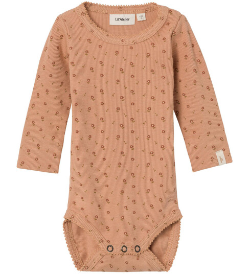 Lil Atelier Lil' Atelier Body L/æ NbfGago Noos Nougat m. Blomster 1 år (80) Langermet Body Brun