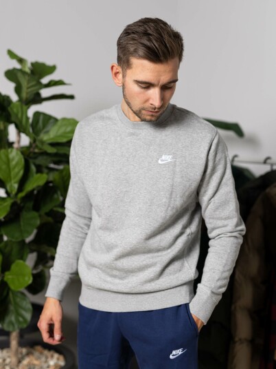 Nike Club Fleece Crew Grå M
