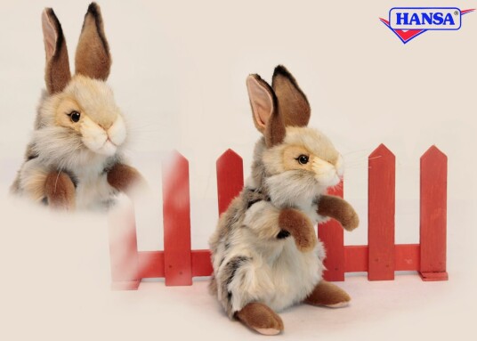 Hansa Creation | Bunny Sitting | Brun/Hvit | 35 cm Hansa Creation | Bunny Sitting | Brun/Hvit | 35 cm