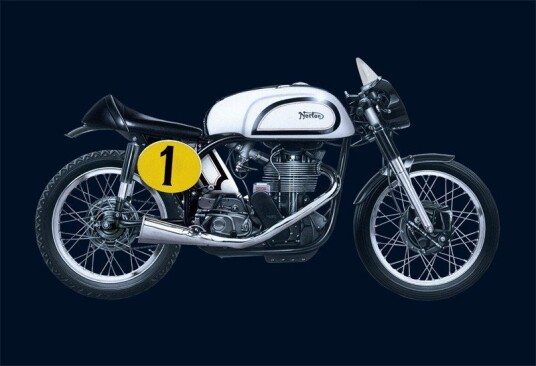 Italeri 4602 Norton Manx 500cc 1951 Modell 1:9