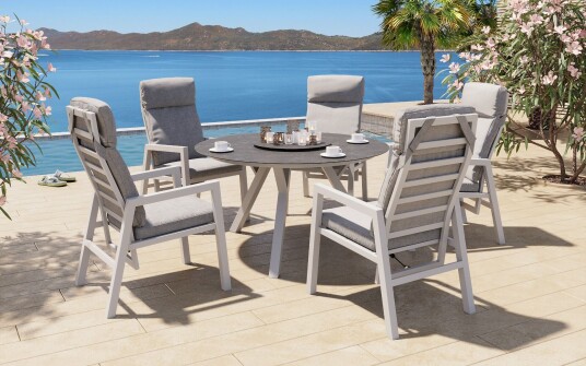 Jamaica Rund Spisegruppe M/bord 135 Cm Og 5 Reclinerstoler I Hvit Aluminium