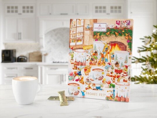 Niederegger julekalender med varme marsipandrikker