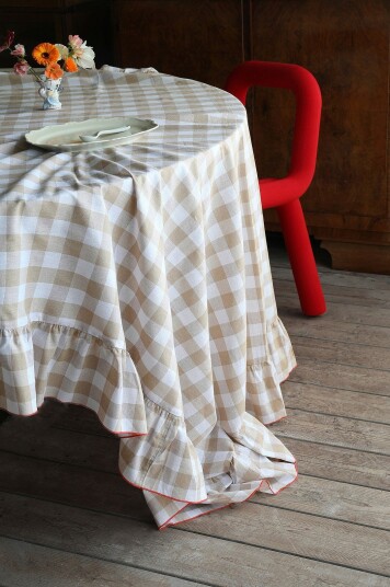 Mimou Duk med volang Check Beige Mimou Duk med volang Check Beige