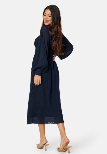 Bubbleroom Occasion Structured high neck midi dress Dark blue 40 Bubbleroom Occasion Structured high neck midi dress Dark blue 40