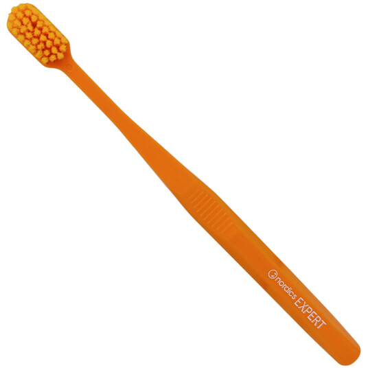 Myk tannbørste Nordics Expert 6580 Soft ORANSJE