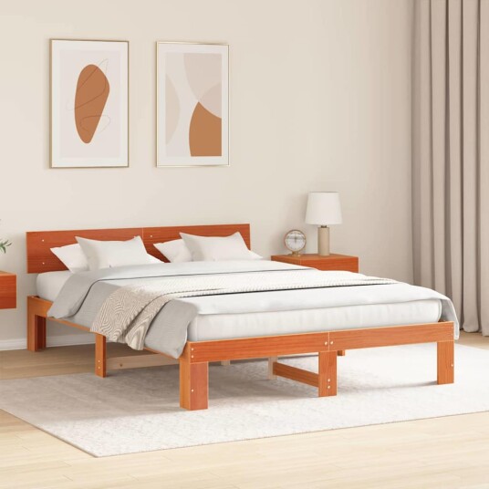  Sengestel med Hodegjerde Vokset Brun 140x200 cm Massiv Furutre