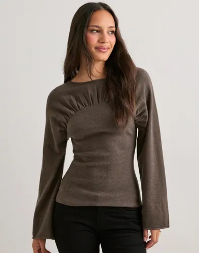 Neo Noir   Brun   Kaiba Knit Blouse