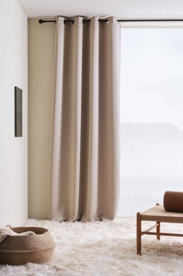 Jotex KYLIE gardin med maljer - 1 lengde Beige 1716681-04-160 1716681-04-220 Jotex KYLIE gardin med maljer - 1 lengde Beige 1716681-04-160 1716681-04-220