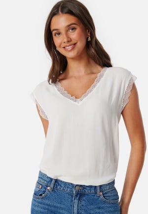 ONLY Onljasmina V-Neck Lace Top Cloud Dancer XS ONLY Onljasmina V-Neck Lace Top Cloud Dancer XS